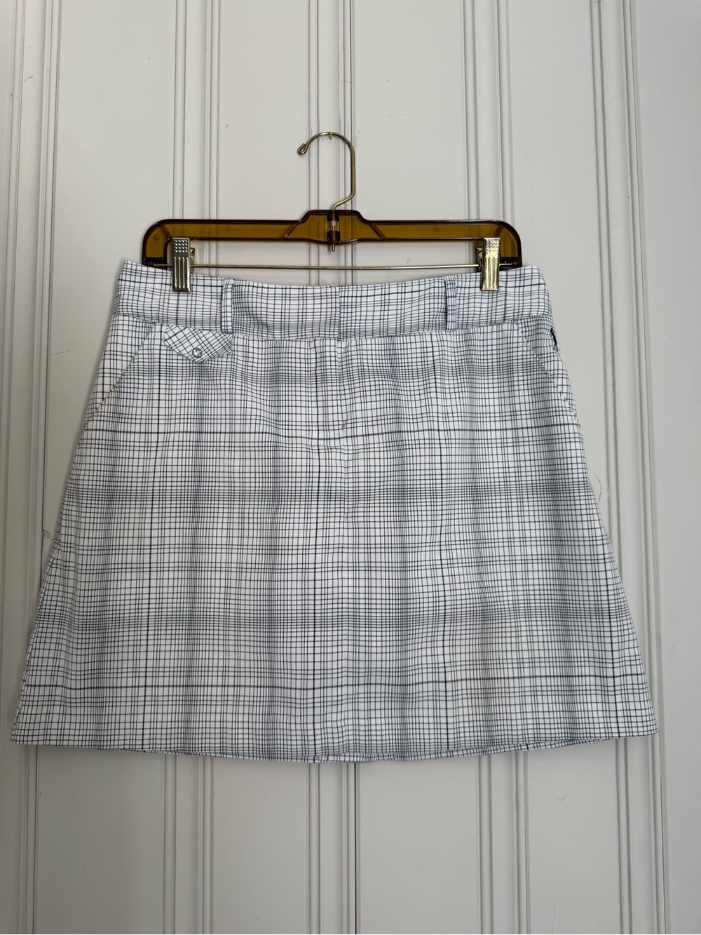 Izod White and Black Checked Mini Skirt